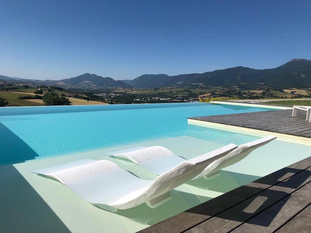 Serre Alte Landscape Luxury Rooms Matelica Exterior photo