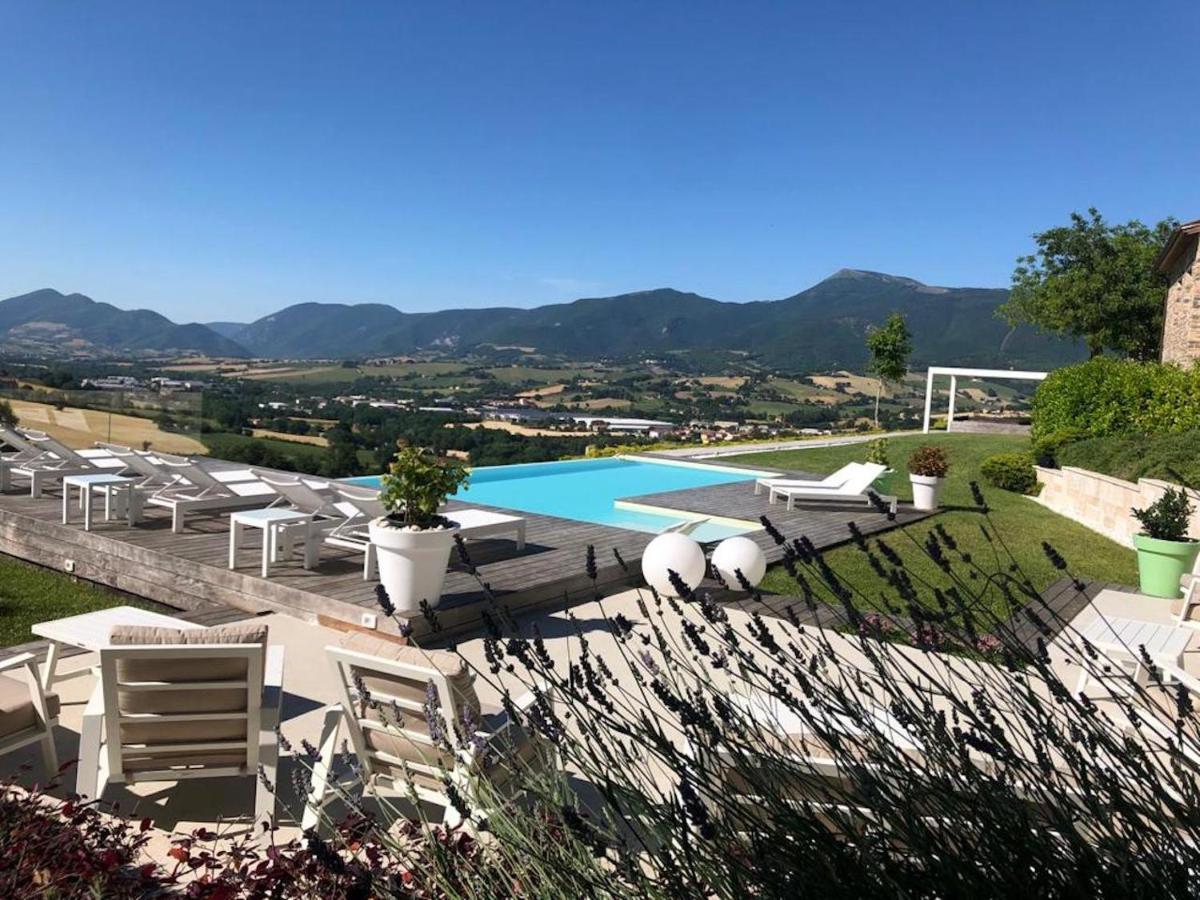 Serre Alte Landscape Luxury Rooms Matelica Exterior photo