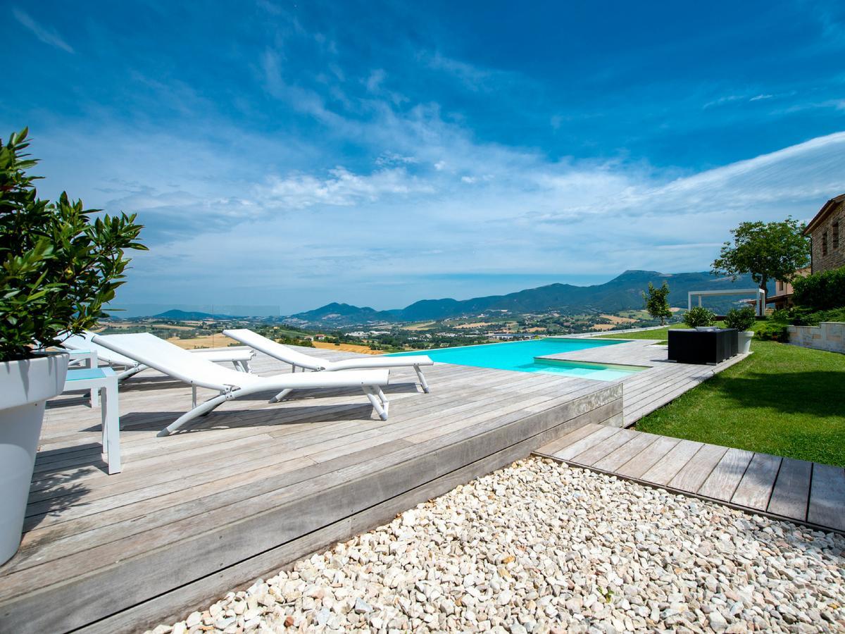 Serre Alte Landscape Luxury Rooms Matelica Exterior photo