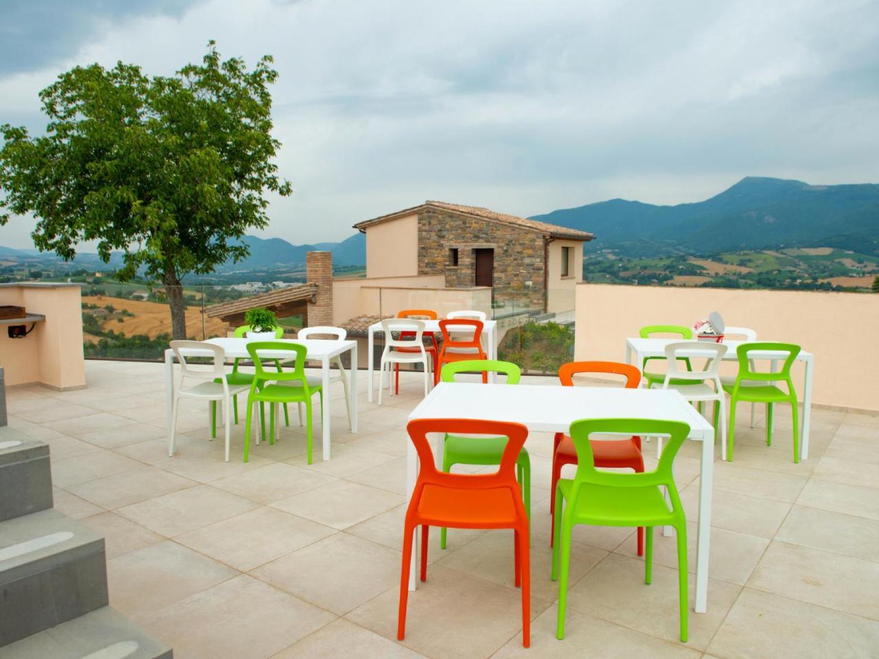Serre Alte Landscape Luxury Rooms Matelica Exterior photo